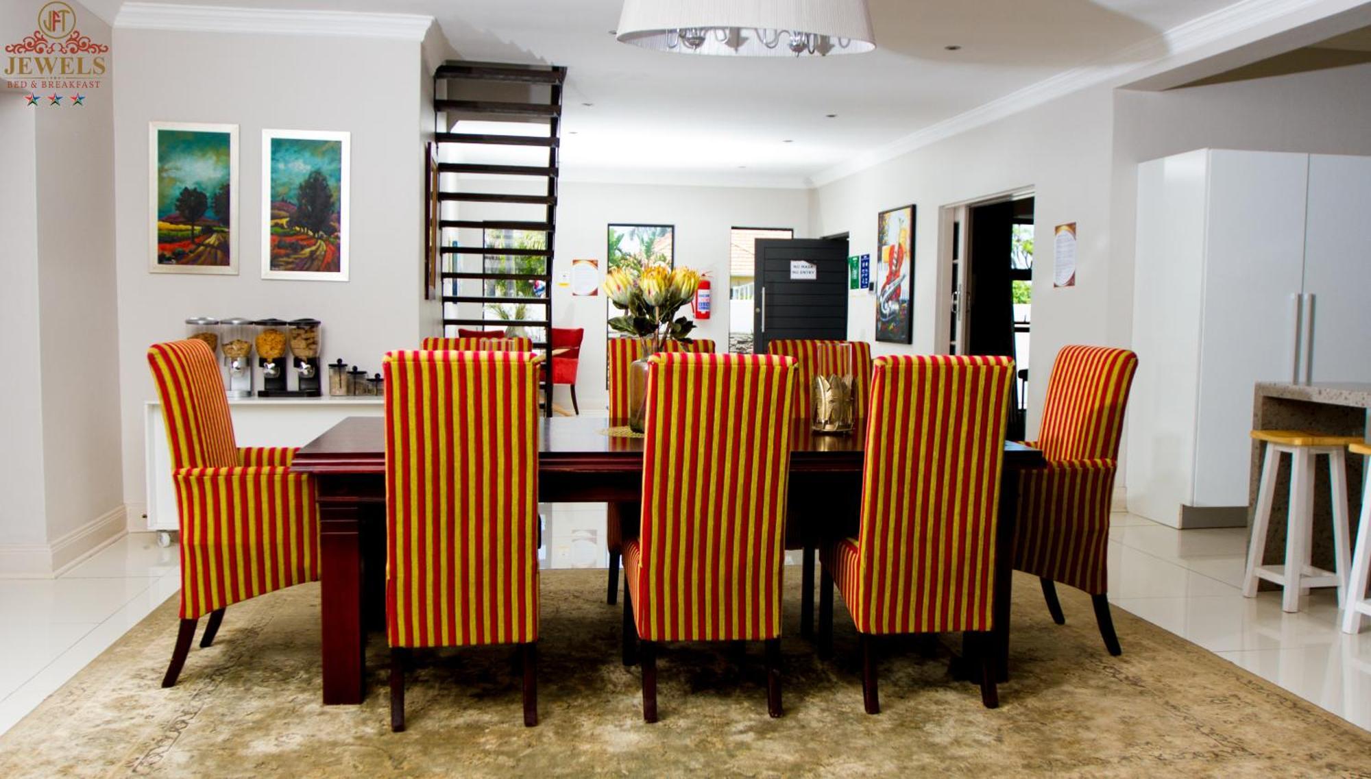 Jft Jewels Guest House Ист-Лондон Экстерьер фото